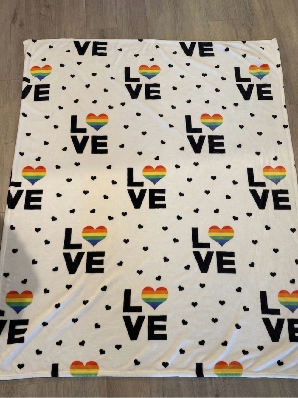 The Big One Rainbow "LOVE" Fleece Throw Blanket – Like New!